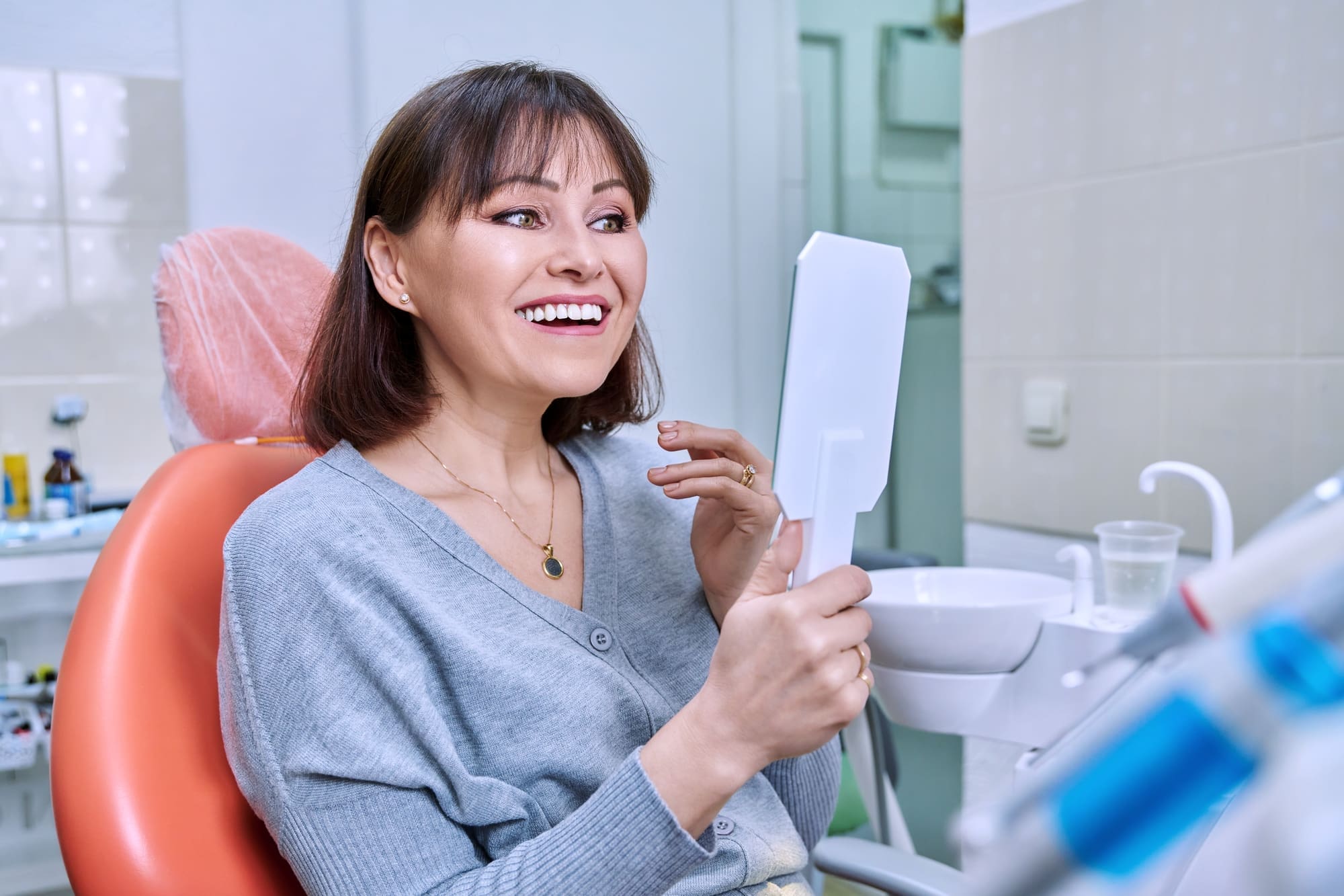 What is a single tooth implant and who needs one?